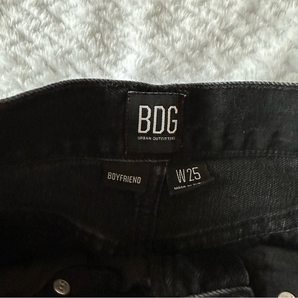 BDG x Urban Outfitters Distressed Boyfriend Jeans size 25 - Picture 9 of 10
